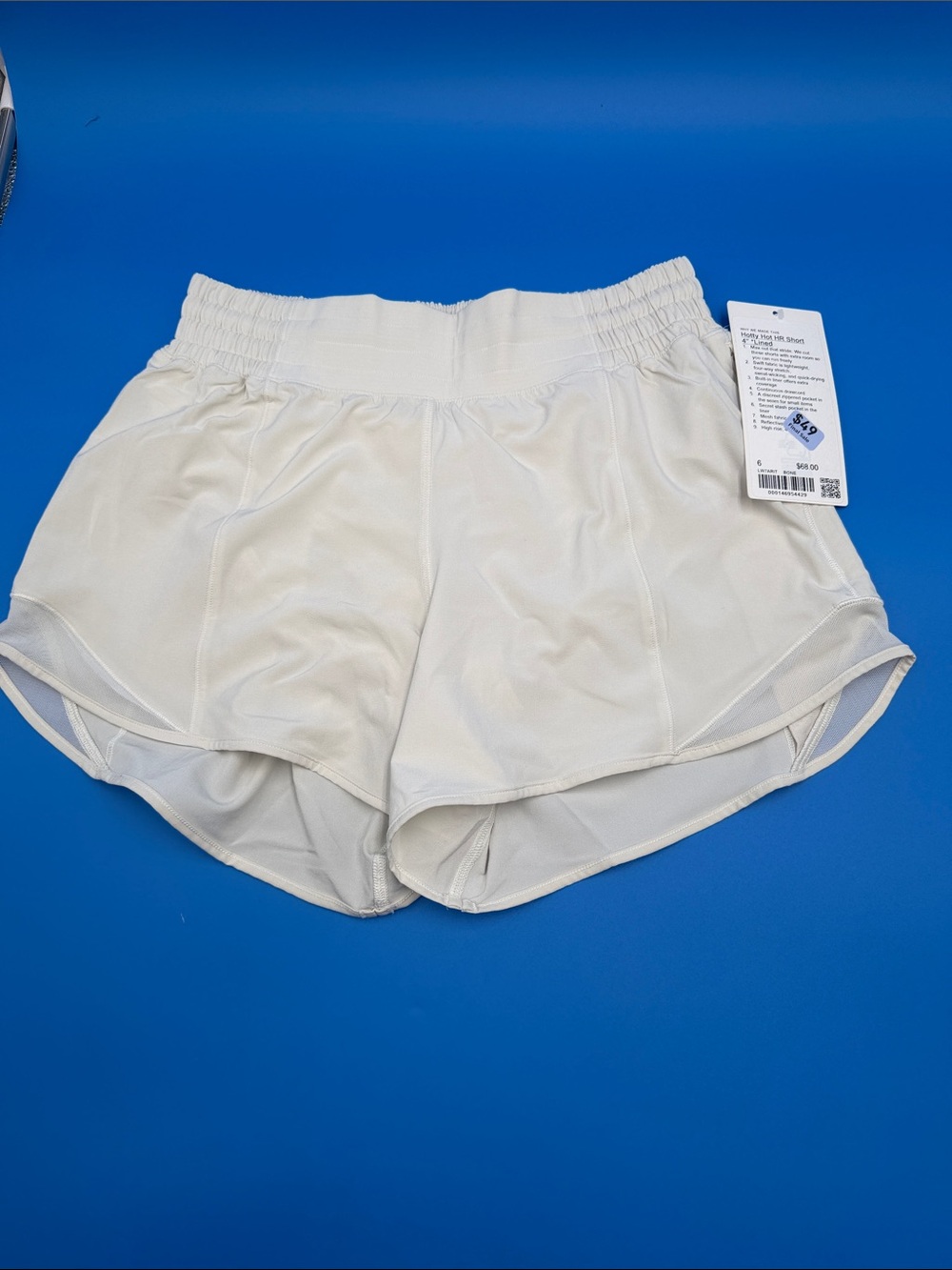 Lululemon Hotty Hot High-Rise Lined Short 4"
Bone - Picture 4 of 10